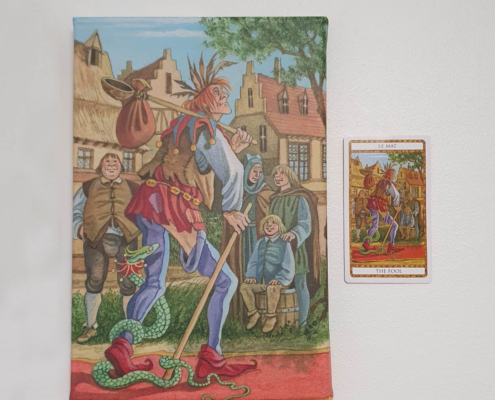 Photo de la toile Le Mat format A4 de Florence Magnin et de la carte du tarot de la Marelle