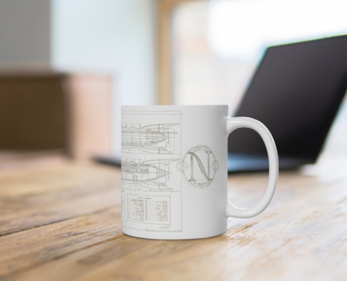 Graffet Mug Plan Nautilus-Contexte Côté droit du mug Jules Verne-Plan du Nautilus de Didier Graffet en contexte